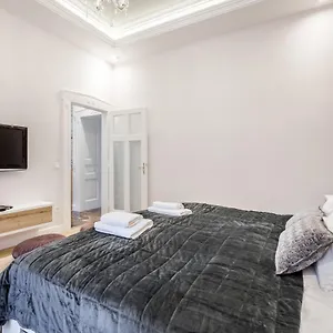 Apartment Delux Downtown In Jewish Quarter, Budapest